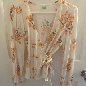 Old Navy Floral Tie Long Sleeve Top